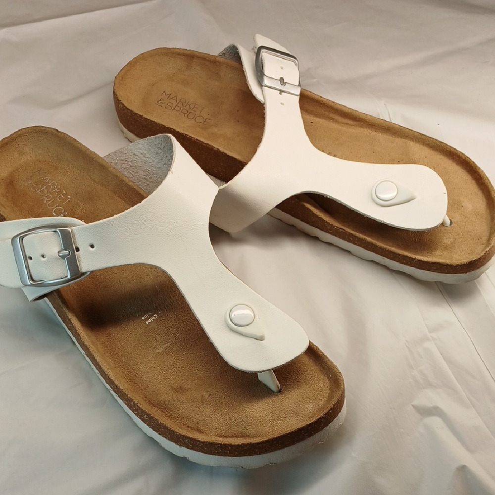 Market & Spruce White Leather womens Sandals with Buckle size 7
